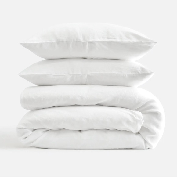 Quince Other - NWT Quince European White Linen Queen Duvet Set with Shams